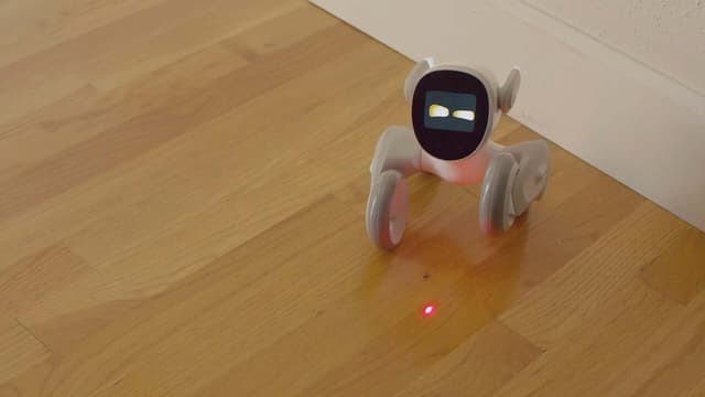 روبوت ذكي بالذكاء الاصطناعي لونا بيتبوت مع شاشة تفاعلية 2.4 بوصة Loona Smart AI Robot Petbot