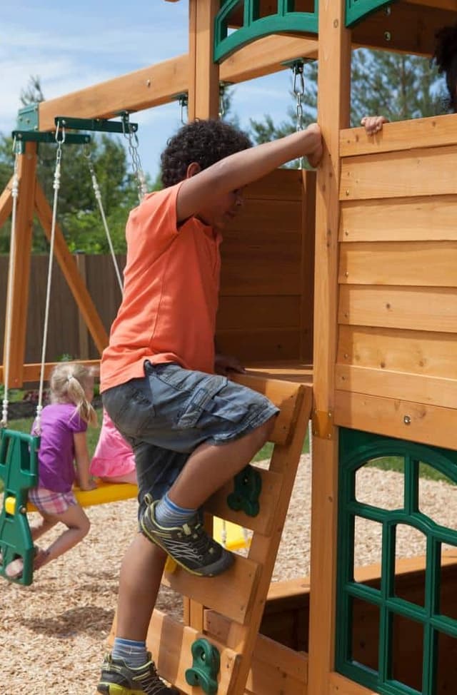 Kidkraft Cloverdale Wooden Swing Set / Playset Jomla.ae