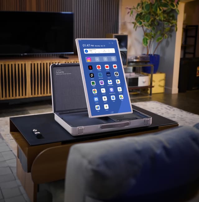 شاشة متنقلة بتصميم حقيبة محمولة ببطارية تكتك 27 بوصة 6800 مللي أمبير Taktik Briefcase Smart Screen - 90996