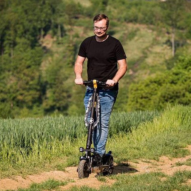 سكوتر كهربائي للكبار جيب قابل للطي 25 كم/س 500 واط Jeep 2XE Urban Camou Electric Scooter