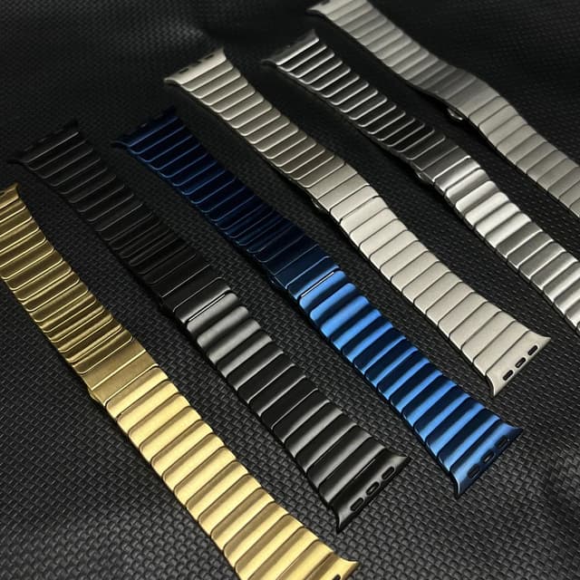 سير ساعة ابل تيتانيوم متوافق مع ابل ووتش الترا 2 او اوزون O Ozone Titanium Band Compatible with Apple Watch Ultra 2 Band