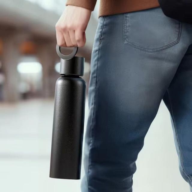 مطارة ماء حار وبارد تكتك 750 مللي مع ستاند جوال مدمج Taktik Thermal Bottle With Magnetic Phone Holder - SW1hZ2U6MzIyMzc3Mg==