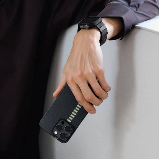 Pitaka MagEZ Case 5 For iPhone 15 Pro Max Break The Line - Black