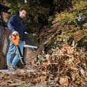 منفاخ هواء لأوراق الشجر لاسلكي 280كم / ساعة بلاك اند ديكر   Black+Decker Leaf Blower Battery Not Included Powerconnect SystemBlowing Speed 280 Km/H