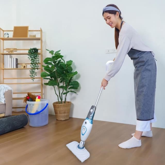 Black+Decker 1300w Steam Mop With Superheated Steam, Swivel Head And Microfibre Pad
