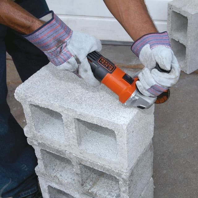 Black+Decker 650w 100mm Small Angle Grinder With Slider Switch & Side Handle