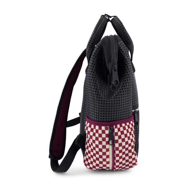 شنطة مدرسة متعددة الاستعمالات لايت بلص ناين LIGHT PLUS NINE Master Short Backpack Checkered Brick - SW1hZ2U6MzI3OTE0Mg==