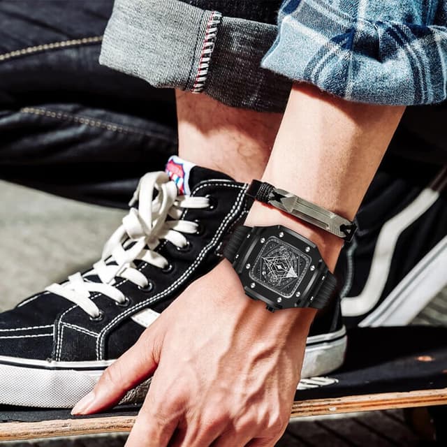 جراب ساعة ابل وتش متوافقة مع جميع الاصدارات لون اسود وفضي من او اوزون O Ozone Silicone Rubber Band with Metal Case Compatible with Apple Watch 45mm 44mm Men