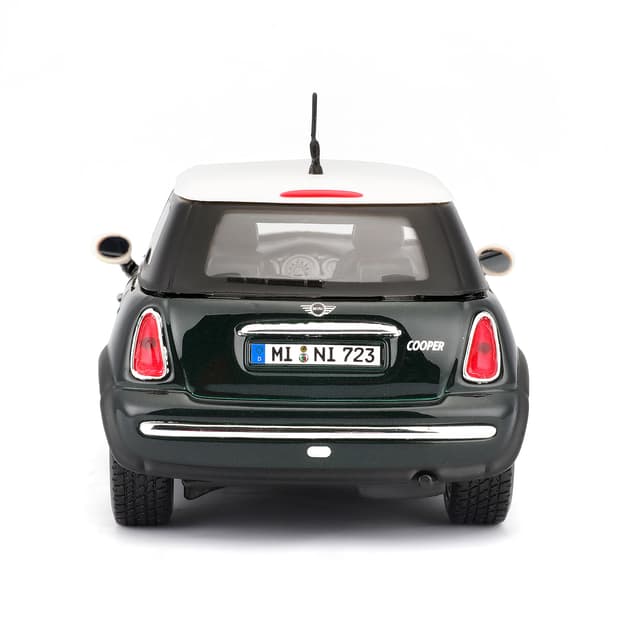 لعبة سيارة ميني كوبر مقاس 1:24 أخضر مايستو Maisto Mini Cooper