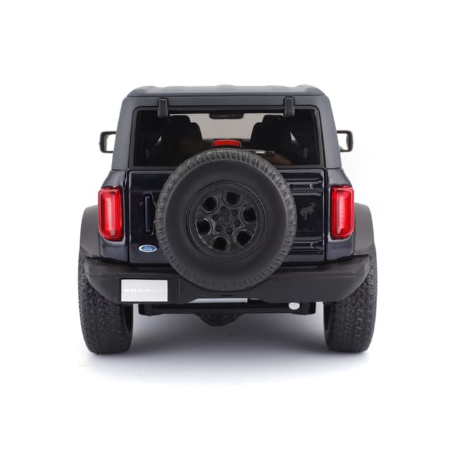 1:18 Ford Bronco Wildtrak Met Blue Officially Licensed Scaled Replicas of Collectible Diecast Metal Models with Exquisite Interior and Exterior Detailing for All Age.