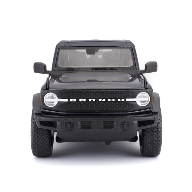1:18 Ford Bronco Wildtrak Met Blue Officially Licensed Scaled Replicas of Collectible Diecast Metal Models with Exquisite Interior and Exterior Detailing for All Age.