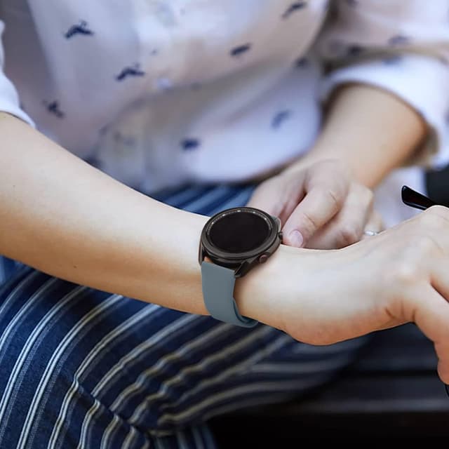 O Ozone Silicone Bands Compatible With Samsung Galaxy Watch 3 45mm/Galaxy Watch 46mm/Gear S3 Frontier/Classic, 22mm Quick Release Soft Silicone Replacement Watch Strap Women Men - Pink