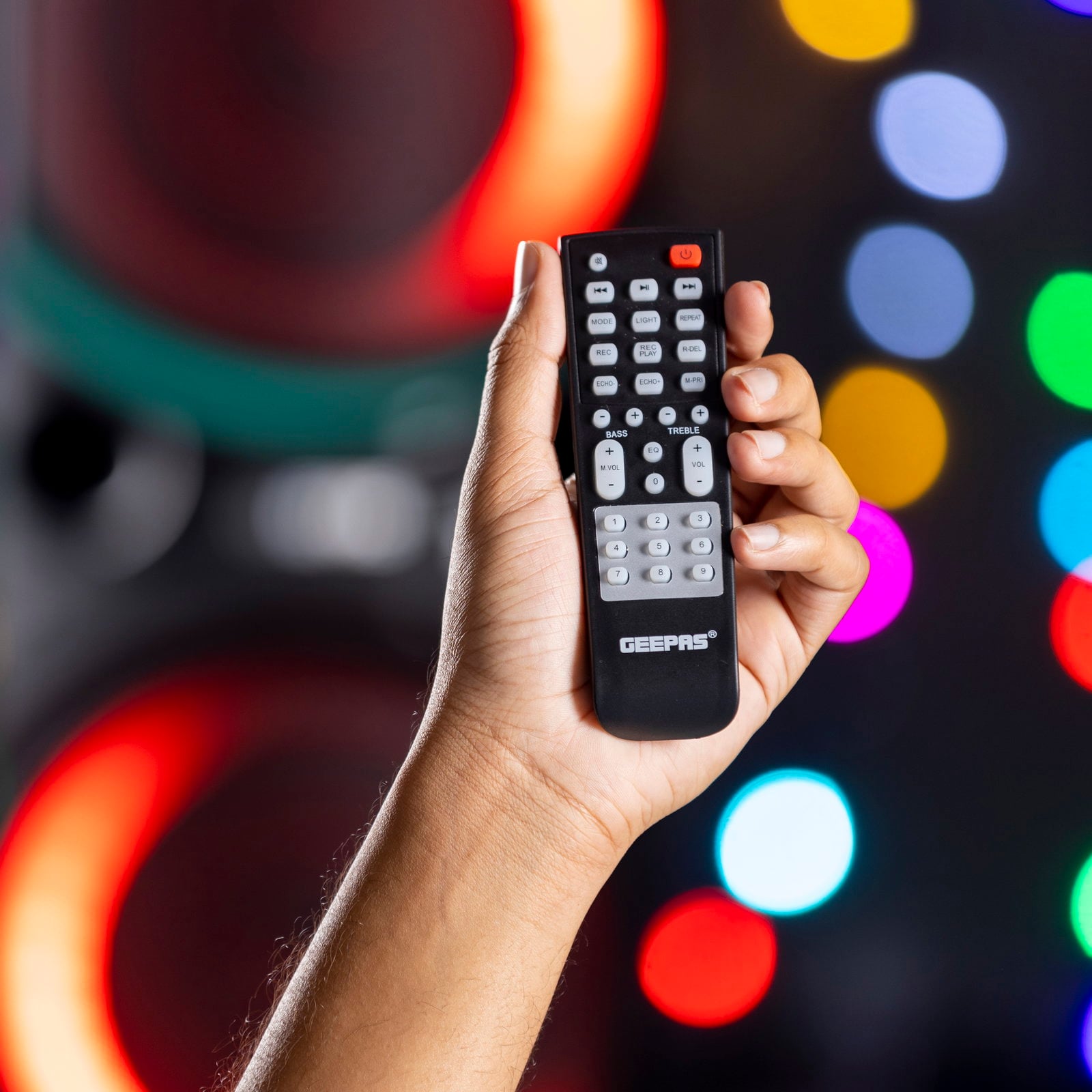 سماعات مع ميكروفون بلوتوث قابلة لإعادة الشحن جيباس Geepas Rechargeable Bluetooth Professional Speaker