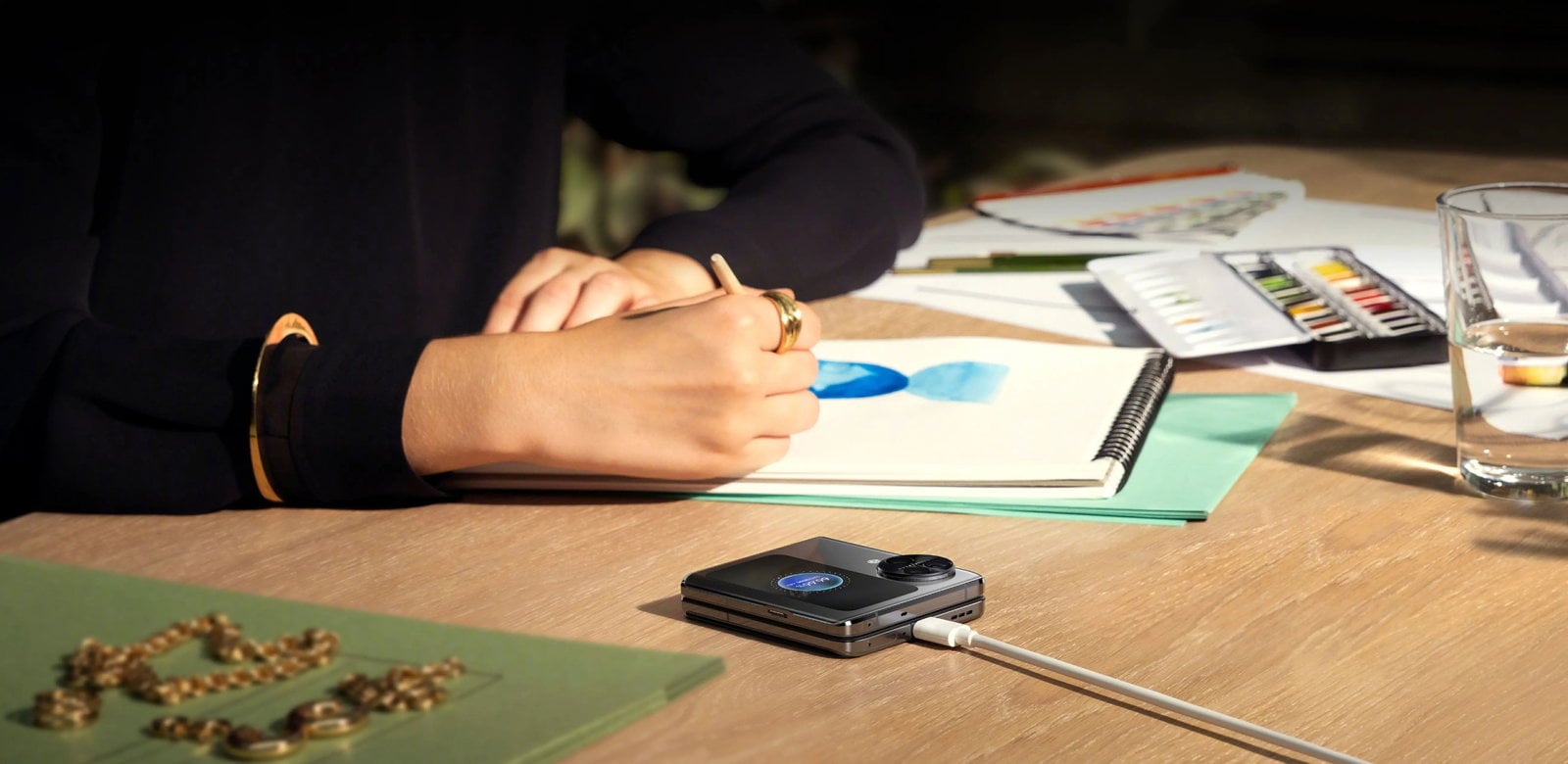 موبايل جوال اوبو فايند ان 3 فليب قابل للطي رامات 12 جيجا ومساحة تخزين 256 جيجا Oppo Find N3 Flip 5G SmartPhone