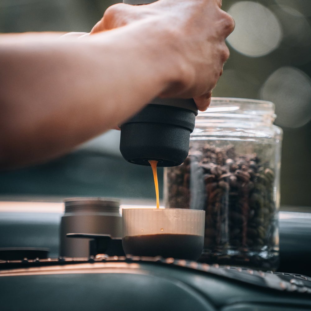 ماكينة اسبريسو يدوية محمولة واكاكو ميني بريسو 18 بار Wacaco Minipresso GR2 Portable Espresso Machine