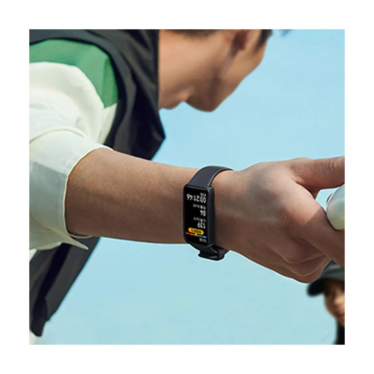 سوار ساعة هواوي باند 8+9 لون بيج من او زون O Ozone Silicone Straps Compatible with Huawei Band 8 Huawei Band 9 Soft Silicone Sport Replacement Band Bracelet Wristband Adjustable Strap with Clasp for Women Men Beige/ivory