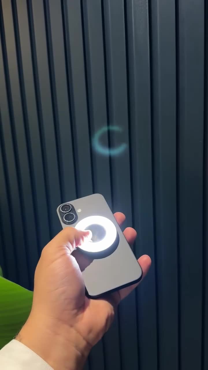 اضاءة تصوير للجوال ليد مغناطيس 300 مللي أمبير W36 Magnetic Mini LED Ring Light (مستعمل) (Used)