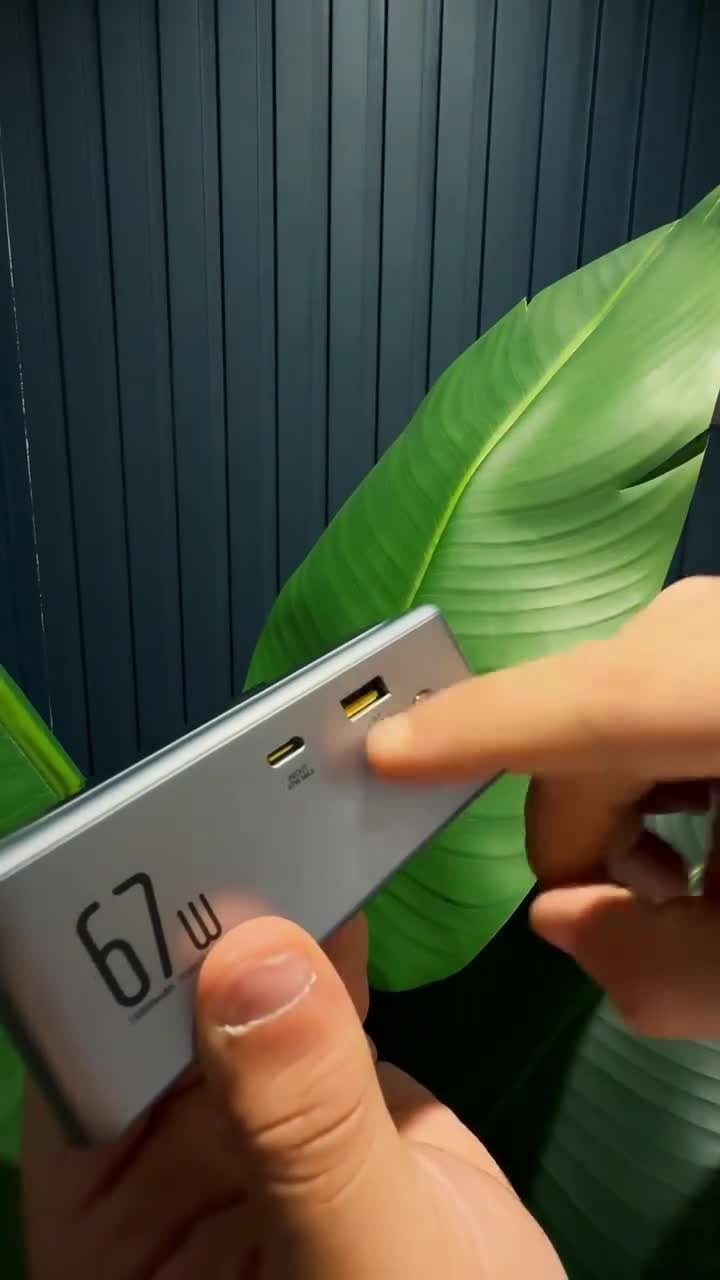 Green Lion Evera 15000Mah Power Bank + Charger With Tft Display Pd 67W - Gray