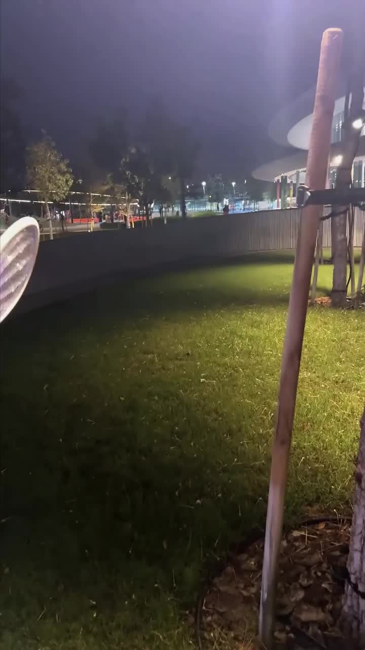 مضرب ناموس كهربائي تكتك 2700 فولت مع اضاءة ليد مدمجة Taktik Mosquito Swatter