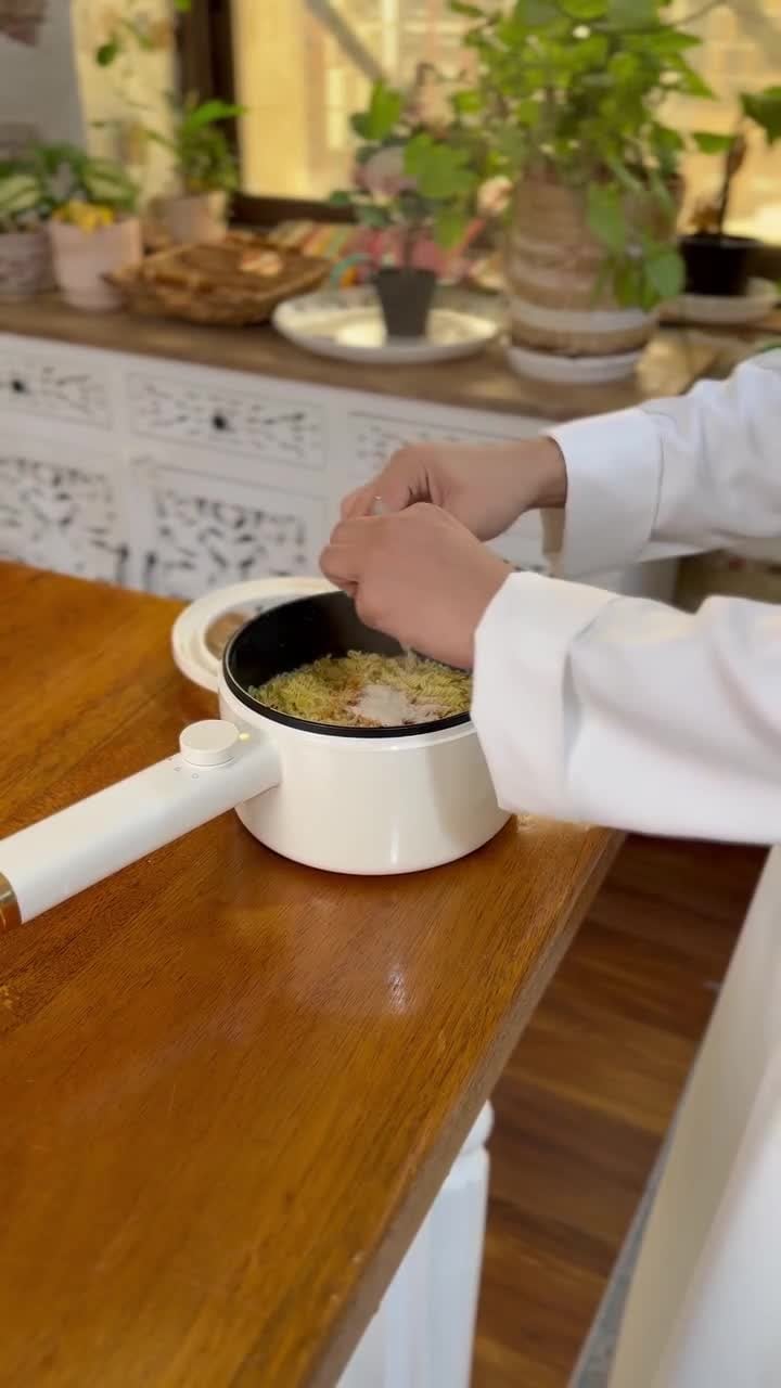 Oidire Multifunctional Electric Hot Pot 1.8 Liter 700W