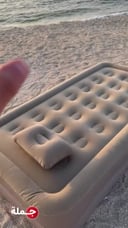 مرتبة هوائية قابلة للنفخ 4000 مللي أمبير مع منفاخ مدمج Outdoor One-click Inflatable Mattress