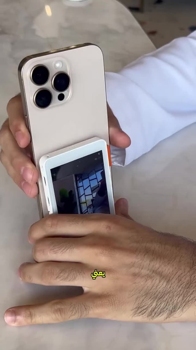 Phone Rear Camera Selfie Vlog Monitor Sound Screen Magnetic Phone Holder Wired and Wireless Connection Vlog Screen