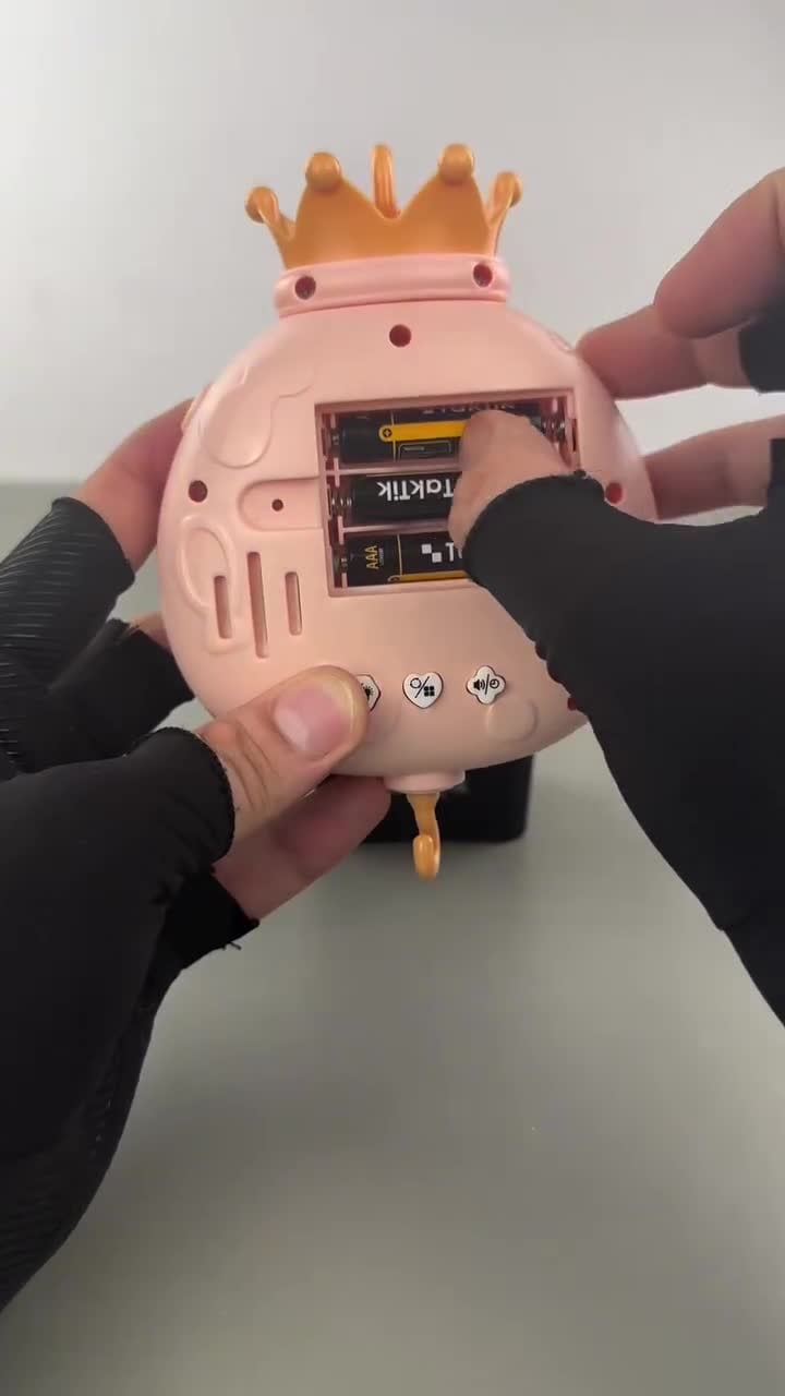 شاحن بطاريات ليثيوم تكتك مع 8 بطاريات قابلة للشحن 5 فولت Taktik Powerpods Batteries With Charger