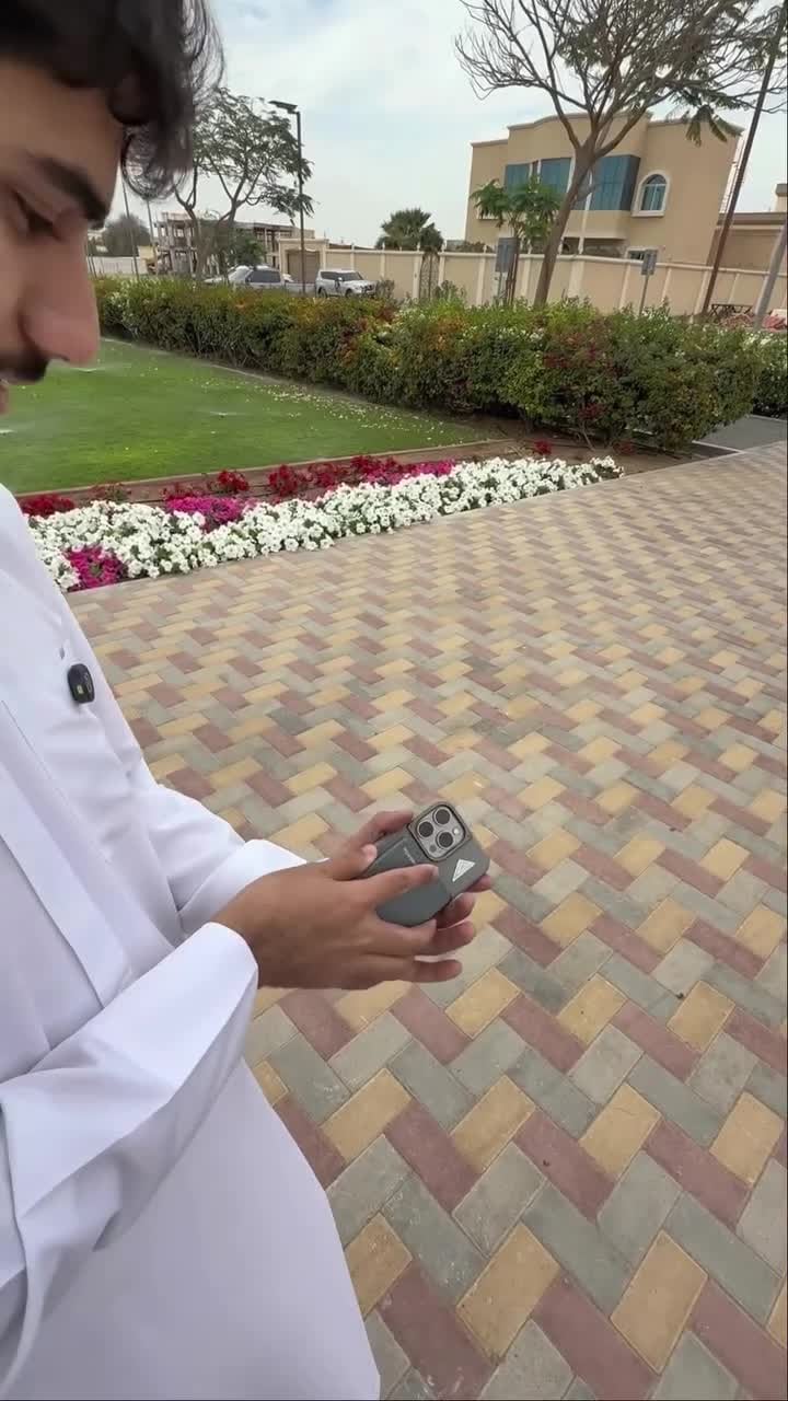 باور بانك مغناطيسي سعة 5000 مللي أمبير فائق النحافة مع شحن لاسلكي 15 واط بورولوجي Powerology Ultra Slim Powerbank