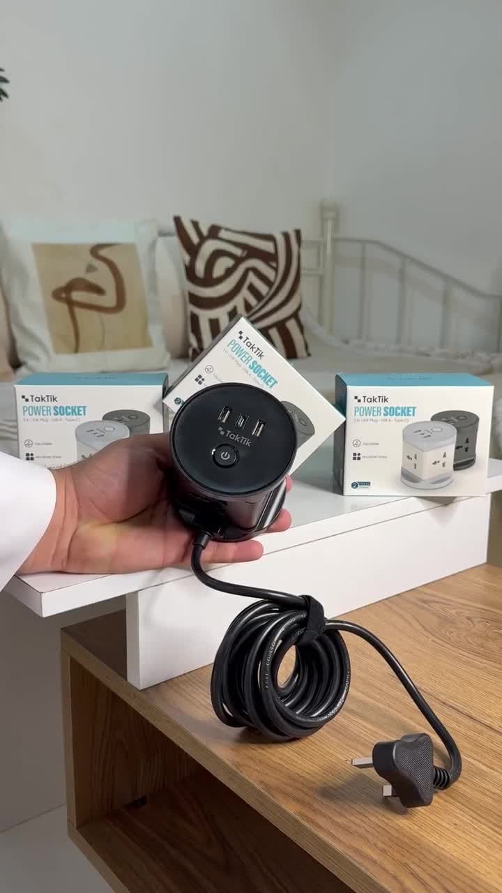 توصيلة كهرباء تكتك 3 مخارج مع USB بطول متر 2500 واط Taktik Cube Power Socket