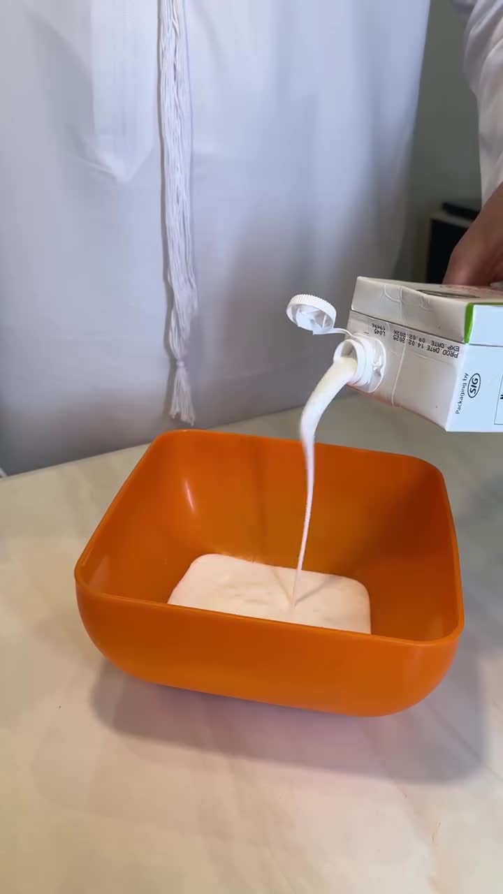 ST-5533 winning star hand mixer White