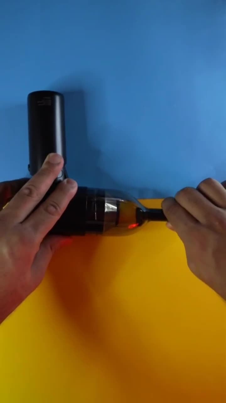 مكنسة كهربائية لاسلكية محمولة _ لون أسود  Porodo Lifestyle Portable Mini Folding Vacuum Cleaner 2000mAh