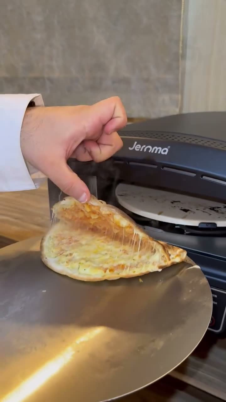 فرن بيتزا كهربائي حرارة 450 درجة حجر دوار 13 بوصة Jeroma Rotaro Electric Rotating Pizza Oven (مستعمل) (Used)