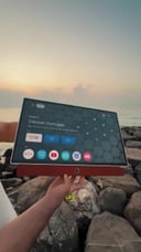 شاشة تلفزيون متنقل سمارت لاسلكية متنقلة سكاي وورث 24 بوصة Skyworth Portable Smart Google TV