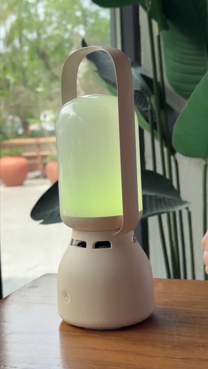 اضاءة رحلات محمولة مع سبيكر بلوتوث مدمج 1800 مللي أمبير Outdoor Camping RGB Light With Bluetooth Speaker (مستعمل) (Used)