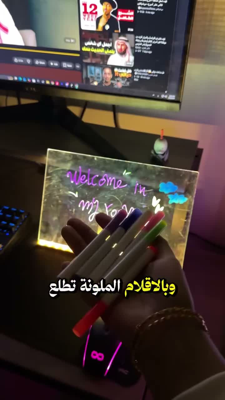 Light-up drawing and writing board with colored pens