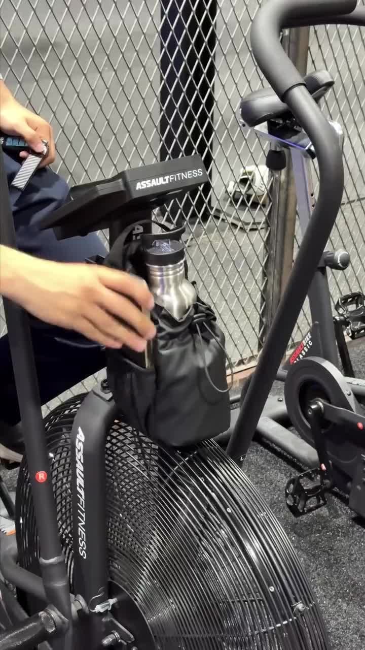 شنطة كتف صغيرة لجيم مع حامل مطارة ماء Magnetic Gym Bag