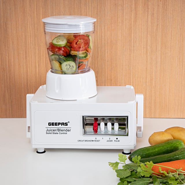 خلاط كهربائي بسعة 1.6 لتر Geepas 4-in-1 Food Processor & Juicer | 1.6L Jar, | 600W