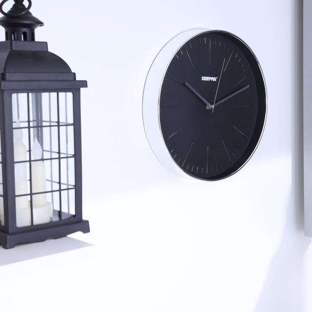 ساعة حائط دائرية جيباس بدون صوت أسود وفضي Geepas Wall Clock Silent Non Ticking