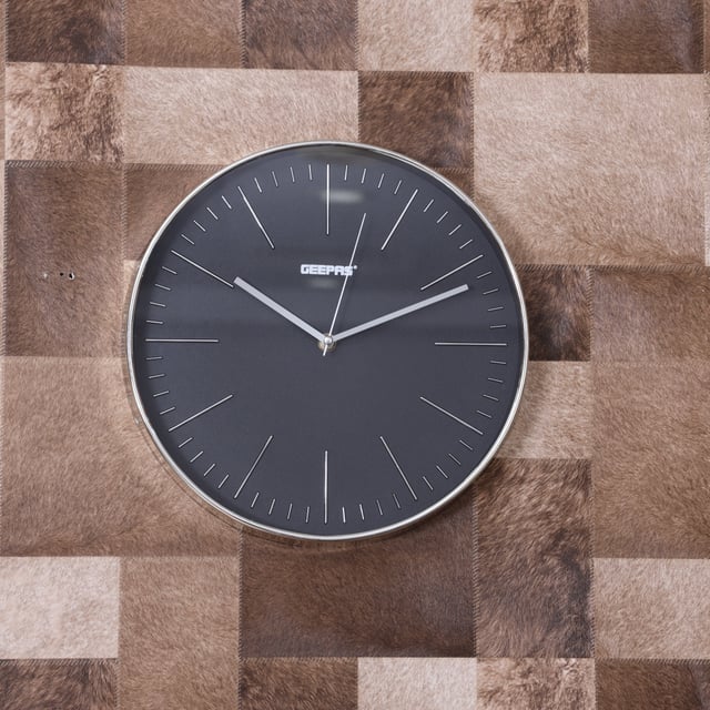 ساعة حائط دائرية جيباس بدون صوت أسود وفضي Geepas Wall Clock Silent Non Ticking