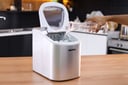 صانعة الثلج في المنزل بحجمين 2.2 لتر جيباس Geepas 2.2l Ice Cube Maker