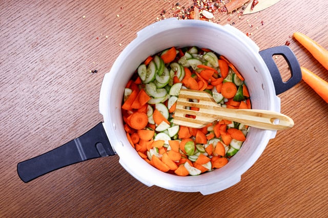 قدر ضغط (12L ) Geepas