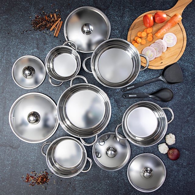 طقم طناجر مع ملاعق نايلون 12 قطعة ستانلس ستيل من رويال فورد Royalford Stainless Steel Induction Safe 12Pc Casserole