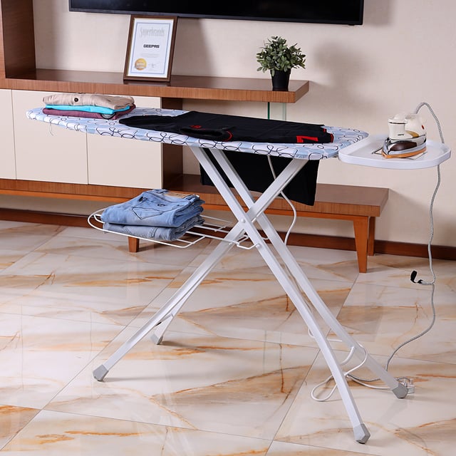 طاولة كوي كبيرة مع مسند للمكواة مقاومة للحرارة أبيض 122 X 38 رويال فورد Royalford White Heat Resistant Steam Iron Rest With Ironing Board