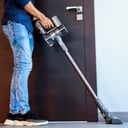 مكنسة يدوية كهربائية جيباس محمولة لاسلكية قابلة لإعادة الشحن 2200 مللي أمبير Geepas Rechargeable Cordless Vacuum Cleaner