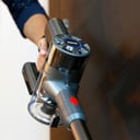 مكنسة يدوية كهربائية جيباس محمولة لاسلكية قابلة لإعادة الشحن 2200 مللي أمبير Geepas Rechargeable Cordless Vacuum Cleaner