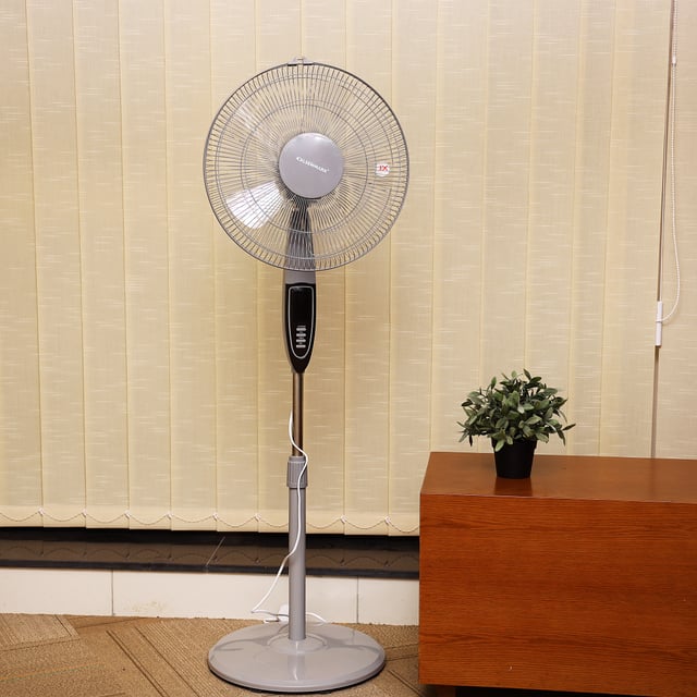 مروحة ارضية 60 واط مع ستاند Stand Fan With Remote 16 Inch من Olsenmark