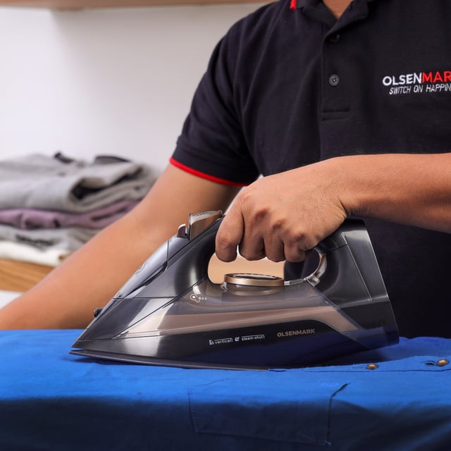 Olsenmark Corded And Cordless Steam Iron, OMSI1839 | Dry, Steam, Spray | Vertical Steam | Adjustable Temperature Control | Self-Cleaning | Ceramic Soleplate | 420ml Water Tank | Anti-Calc