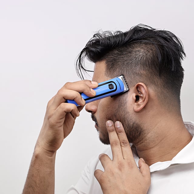 ماكينة الحلاقة الرجالية 3 واط Rechargeable Hair & Beard Trimmer - Cordless Precision Trimmer - Olsenmark