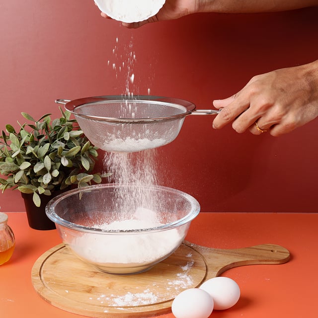 Royalford Stainless Steel Strainer 20Cm - Sifters & Strainers - Kitchen Flour Handheld Screen Mesh