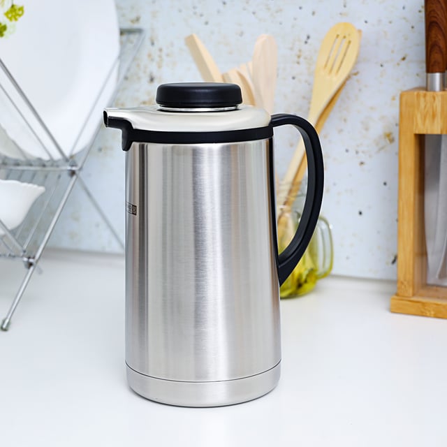 ترمس شاي حافظ للحرارة 1.6 لتر فضي رويال فورد Royalford Steel Vacuum Flask, 1.6L